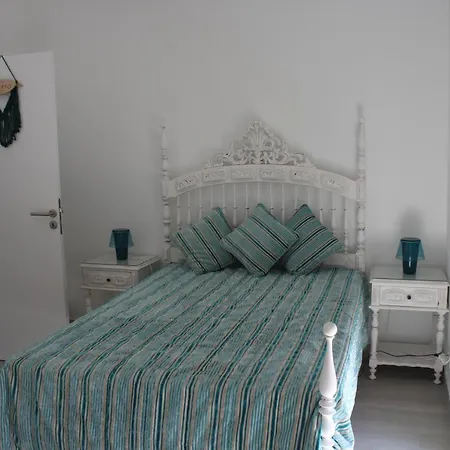 Moradia Bispo Ferienhaus *