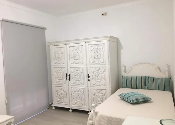 Moradia Bispo 펜션 알리우바로타