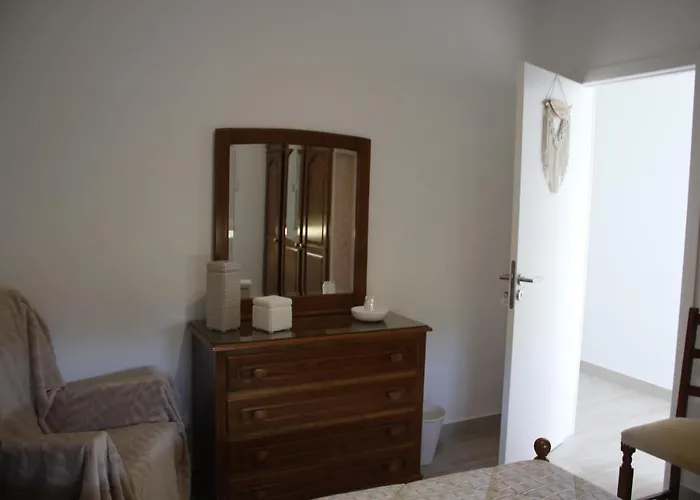 Nyaraló Moradia Bispo *