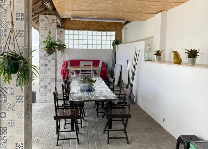 Nyaraló Moradia Bispo *